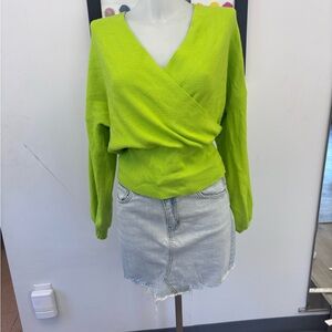Gilli V-Neck Lime Sweater